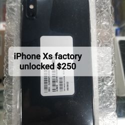iPhone Xs Factory unlocked 