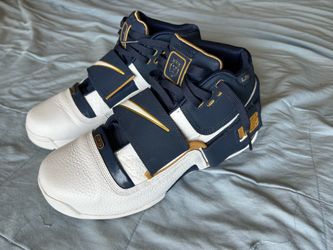 Nike LeBron Zoom Soldier