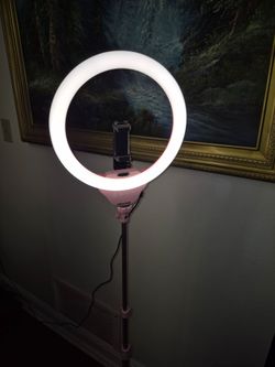 Ring light tripod