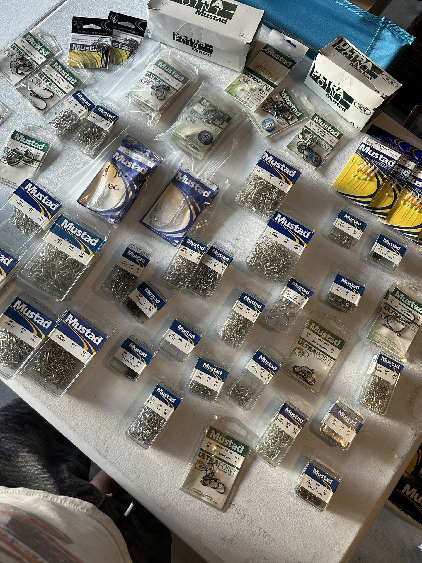 Mustad Fishing Hooks / Swivels /Piscator Rig
