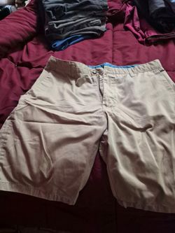 Volcom shorts