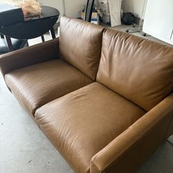 Love Seat, Great Condition,in Lincoln