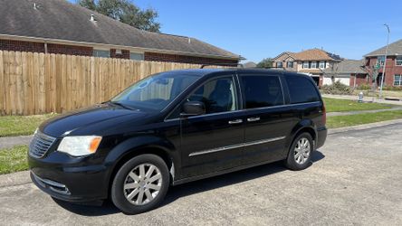 2014 Chrysler Town & Country Touring