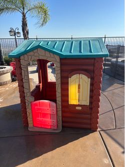 Little Tikes Log Cabin/House