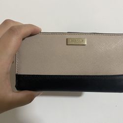 Kate Spade New York Wallet – Excellent Condition