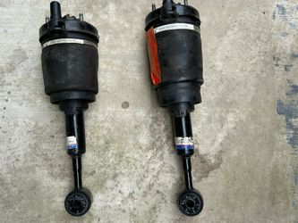 Front Air Springs(Driver/Passenger Side)
