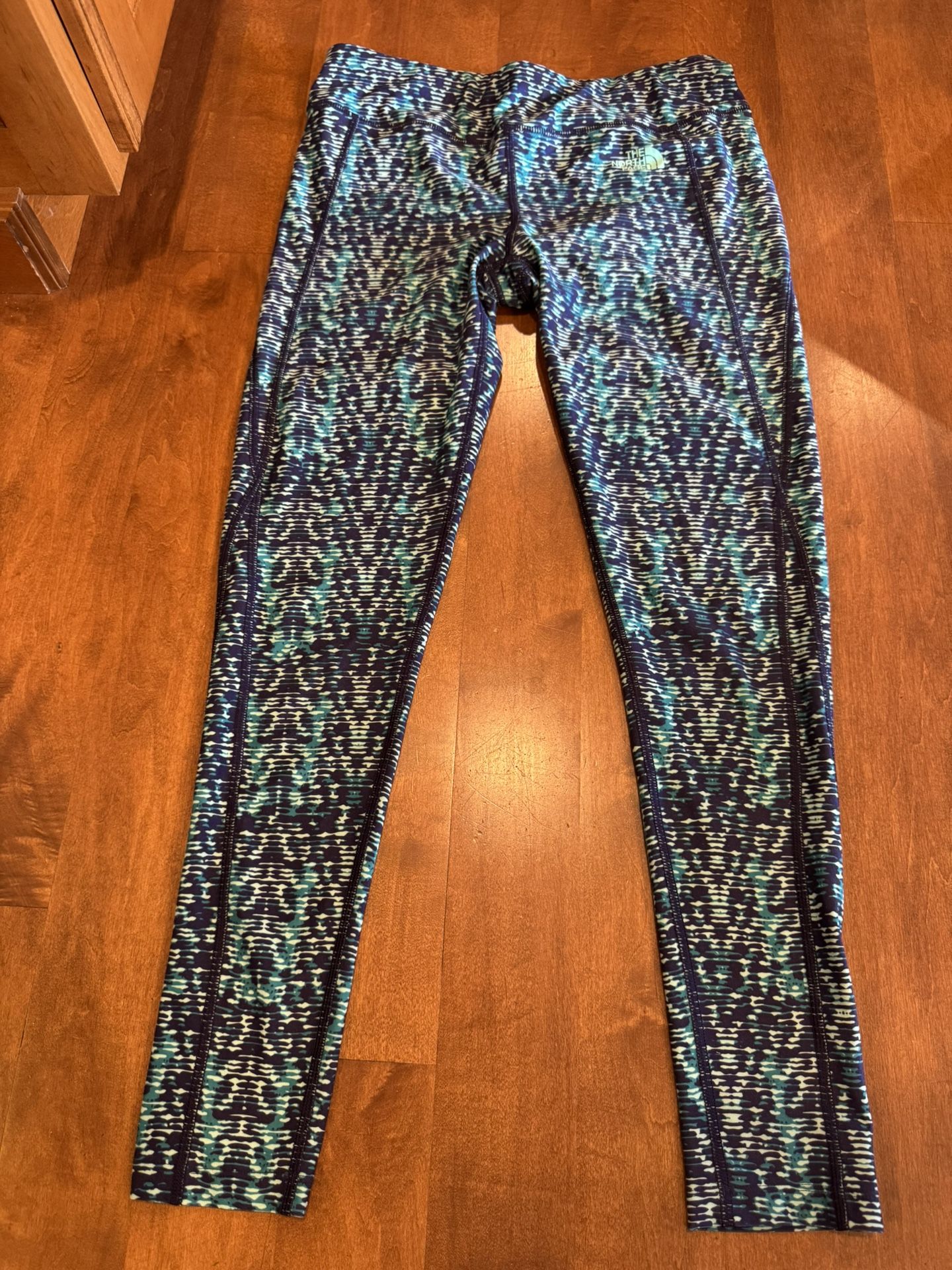 Woman’s the north face workout pants shipping available