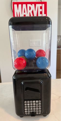 Marvel Gumball Machine with Capsule Balls
