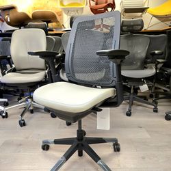 40% TO 50% OFF RETAIL!🔥STEELCASE CHAIRS - LEAP V2 - GESTURE - AMIA - THINK V2  - SIENTO - SERIES 2 FABRIC/LEATHER OPTIONS  PICK-UP- DELIVERY - SHIP  
