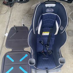 Graco Toddler Car Seat w/ Seat Protection May