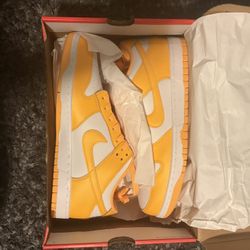 Best Offer Nike dunk low laser oran