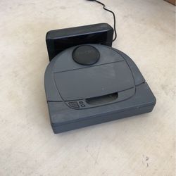 Neato Automatic Room Cleaner/Roomba