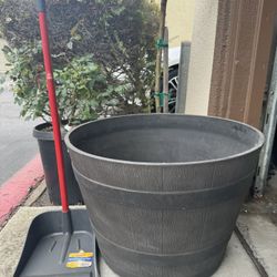 High Density Resin Whiskey Barrel 