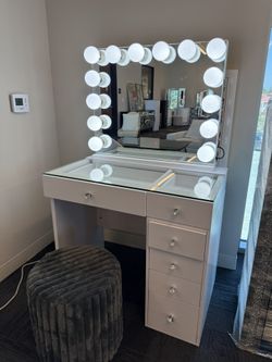 LEANA’S Furniture: