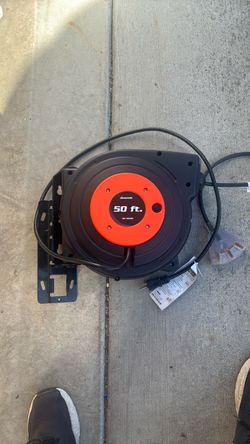 Dewenwils 50 ft Retractable Extension Cord Reel