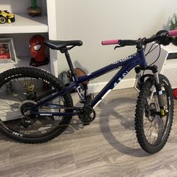 Bike For 7 - 10 Years Old Girl Or Boy. 
