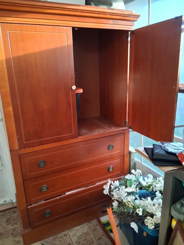 Dresser Or Closet TV Unit
