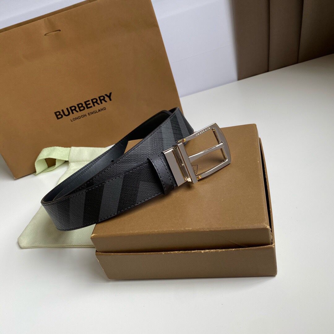 Burberry Men Leather Belt New 