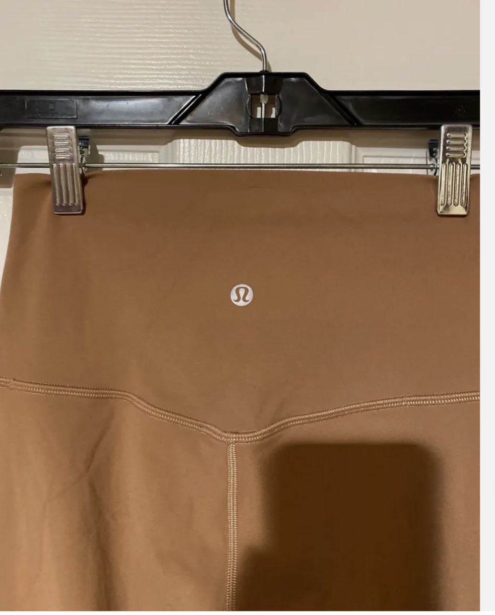 Lululemon Thick Double Layered Wunder Under Leggings Size: 6, Rust Brown Color