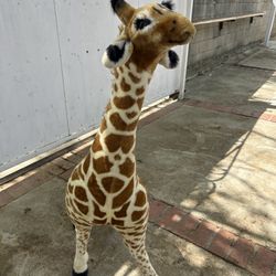 Giraffe Stuffed Animal 