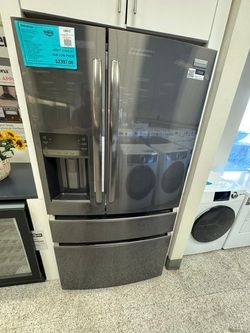 Frigidaire Gallery 22 cu ft Counter Depth Refrigerator