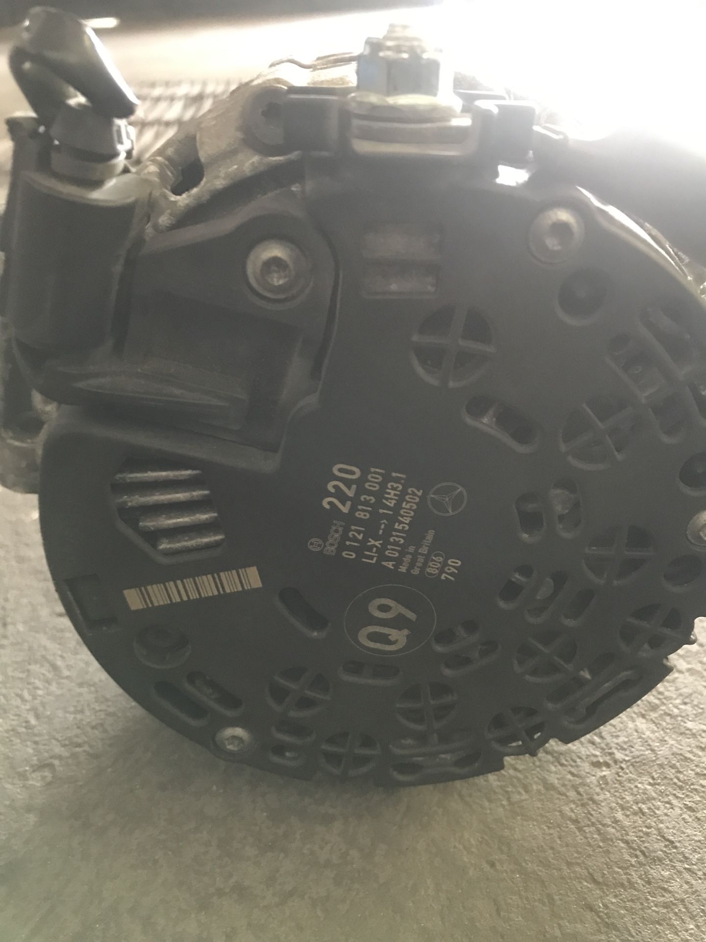 Mercedes Benz 220 Amp Alternator 