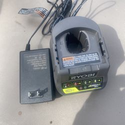 RYOBl Changer 18v New 