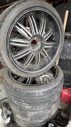 22s For Chrysler 300 $650. Cash. Tires Are Great.