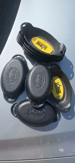 (4 skillets) Lodge, HMSOV, Heat-Treated 9oz Oval Mini Server, Cast Iron, USA