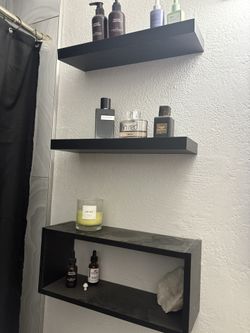 Black Shelf Set 