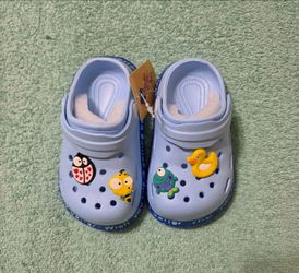 Sandal unisex for toddler light blue with animals charms size 4T