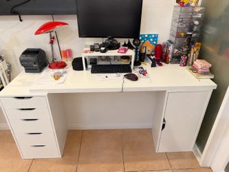 White Desk IKEA
