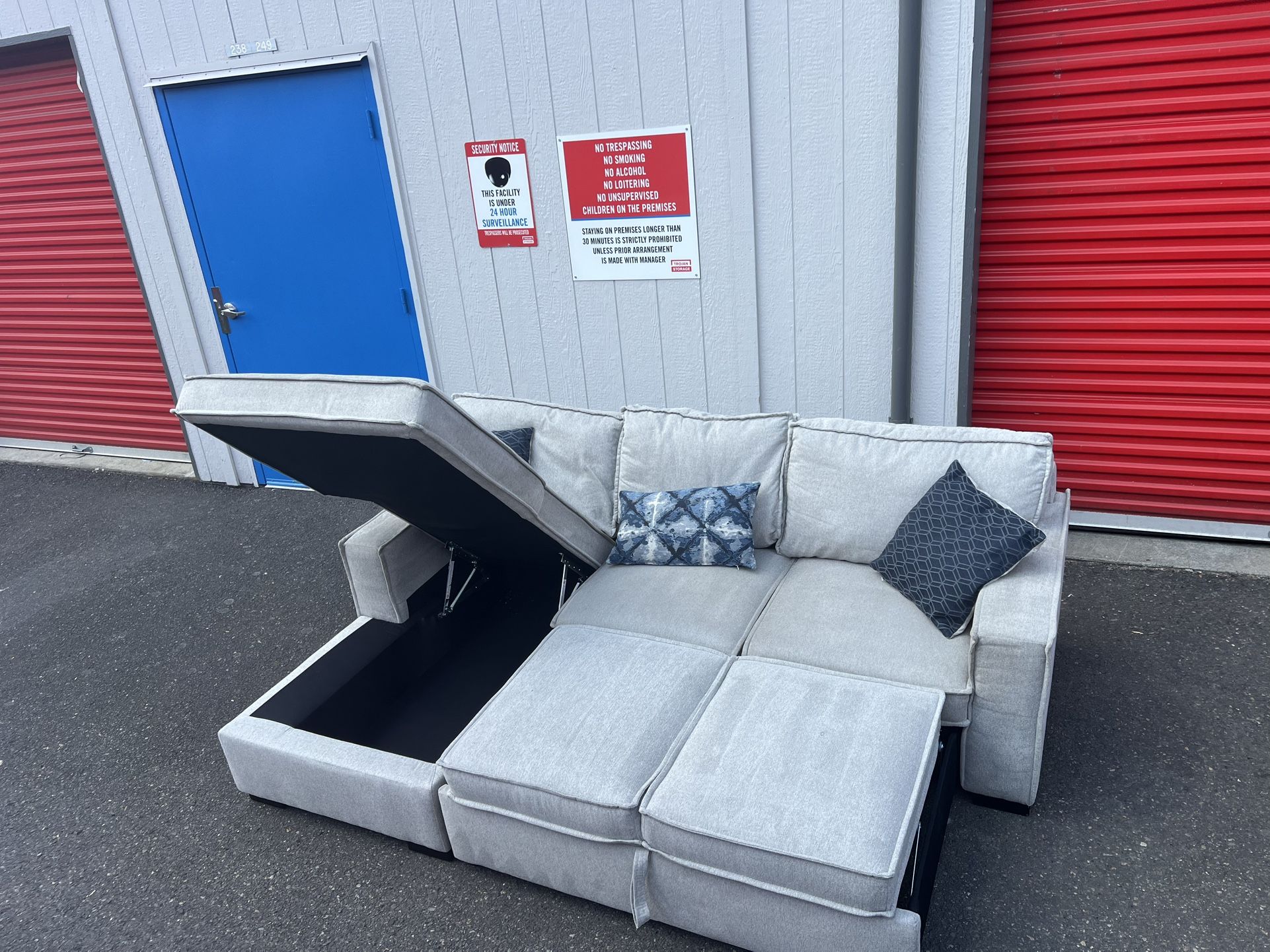 *FREE DELIVERY* Storage Sleeper Sectional Sofa
