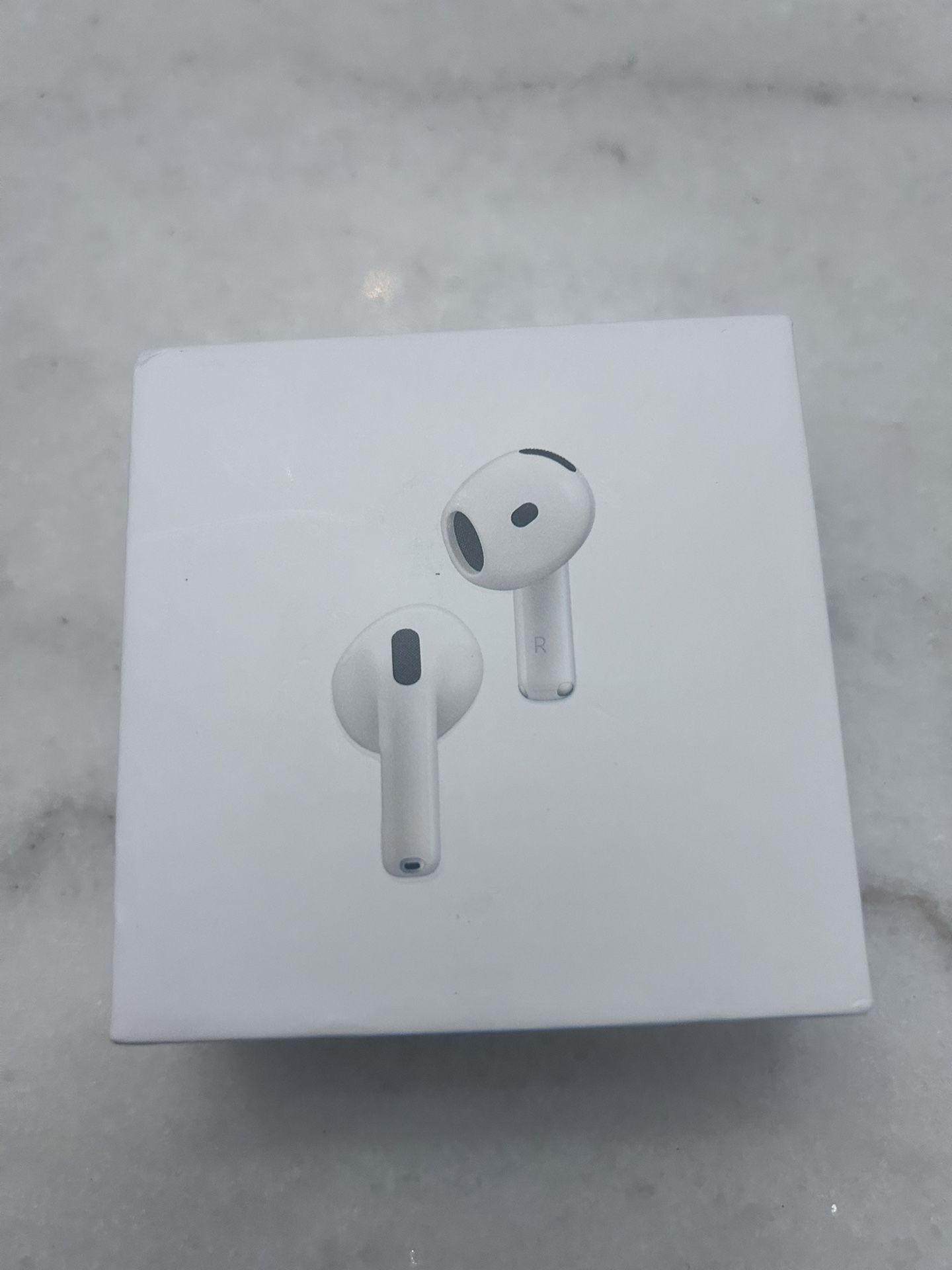 AirPods 4 ANC