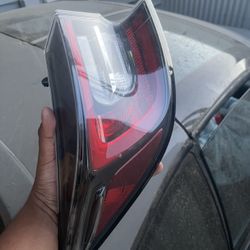 2019+ Corolla Hatchback Taillights 