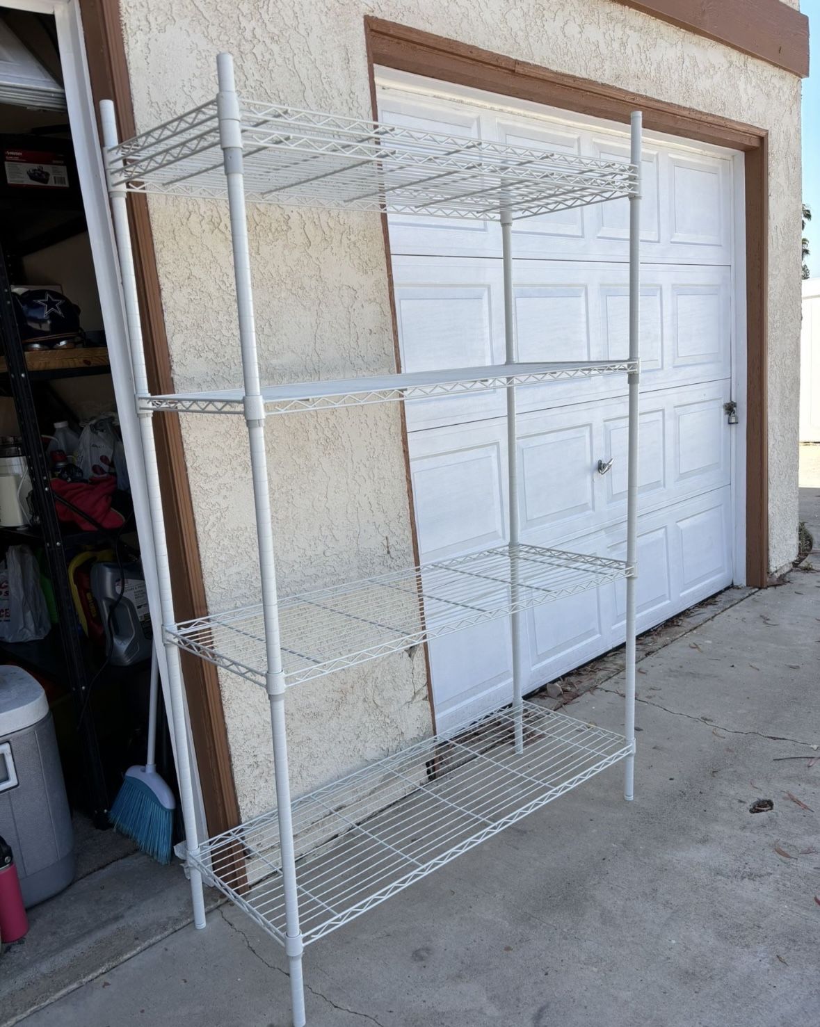 Shelve