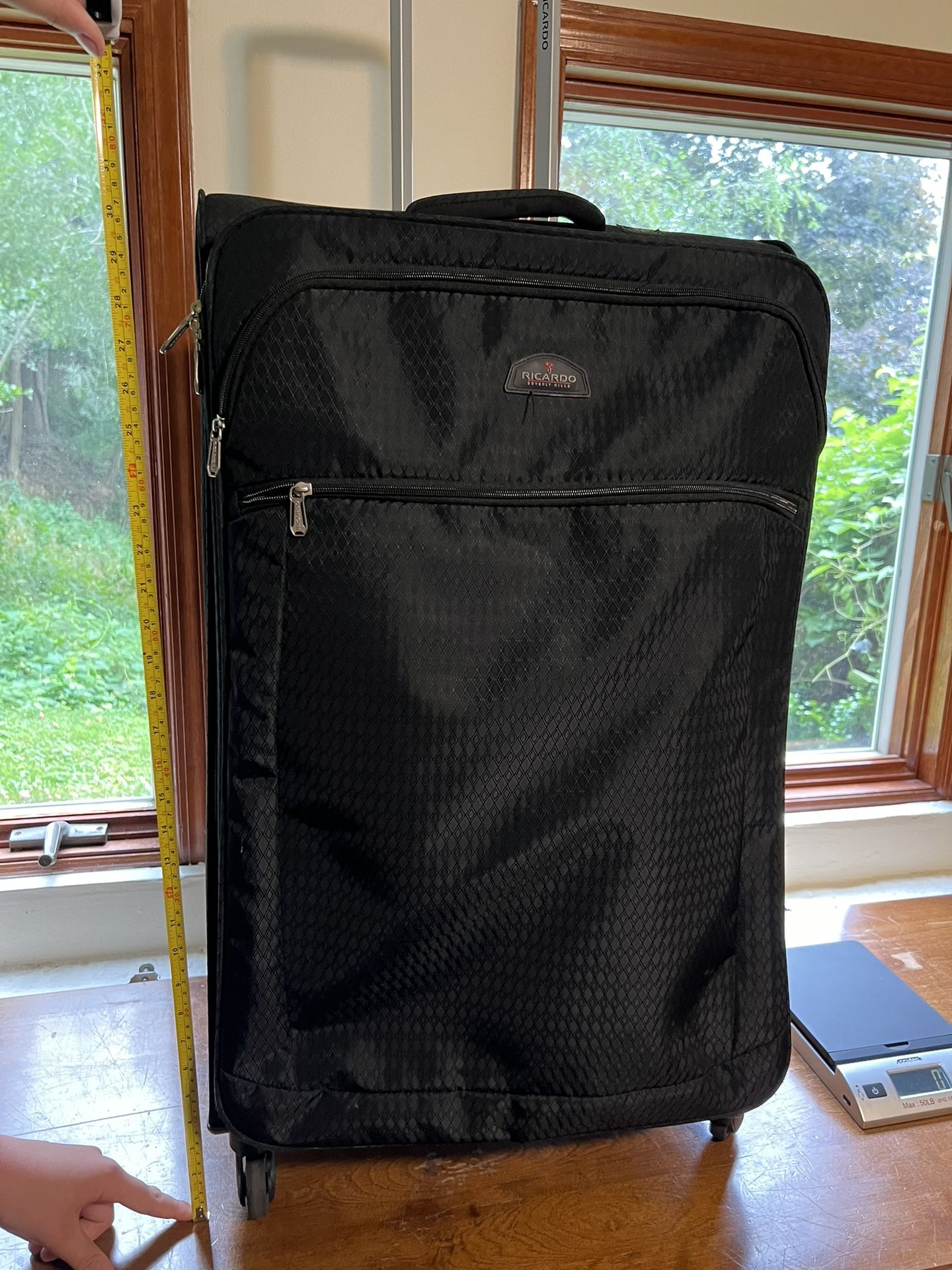 Ricardo, Beverly Hills. Very Light Weight Luggage,h -33 Inc