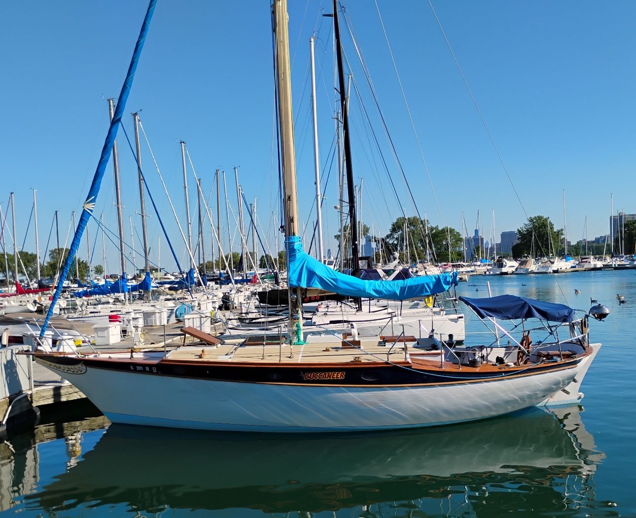 1976 976 Ericson 36-C Cutter Rig - Designed by Naval Architect Bruce King