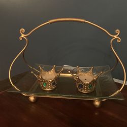 Ornate Metal Plate Holder