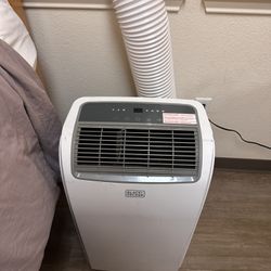 Black + Decker Stand Alone Air conditioning Unit, 3000btus