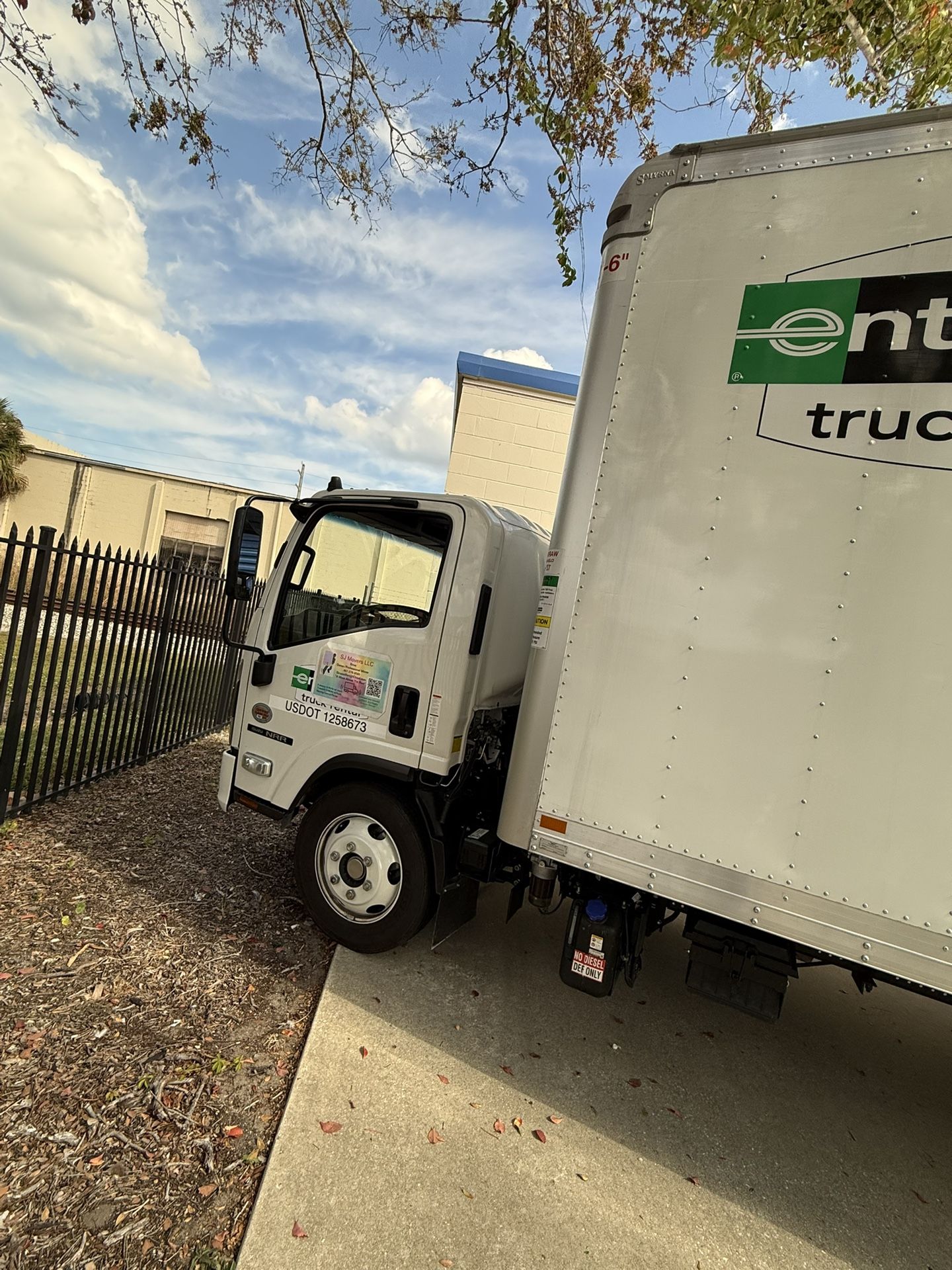 Moving & Lifting-w/ Truck• Affordable 