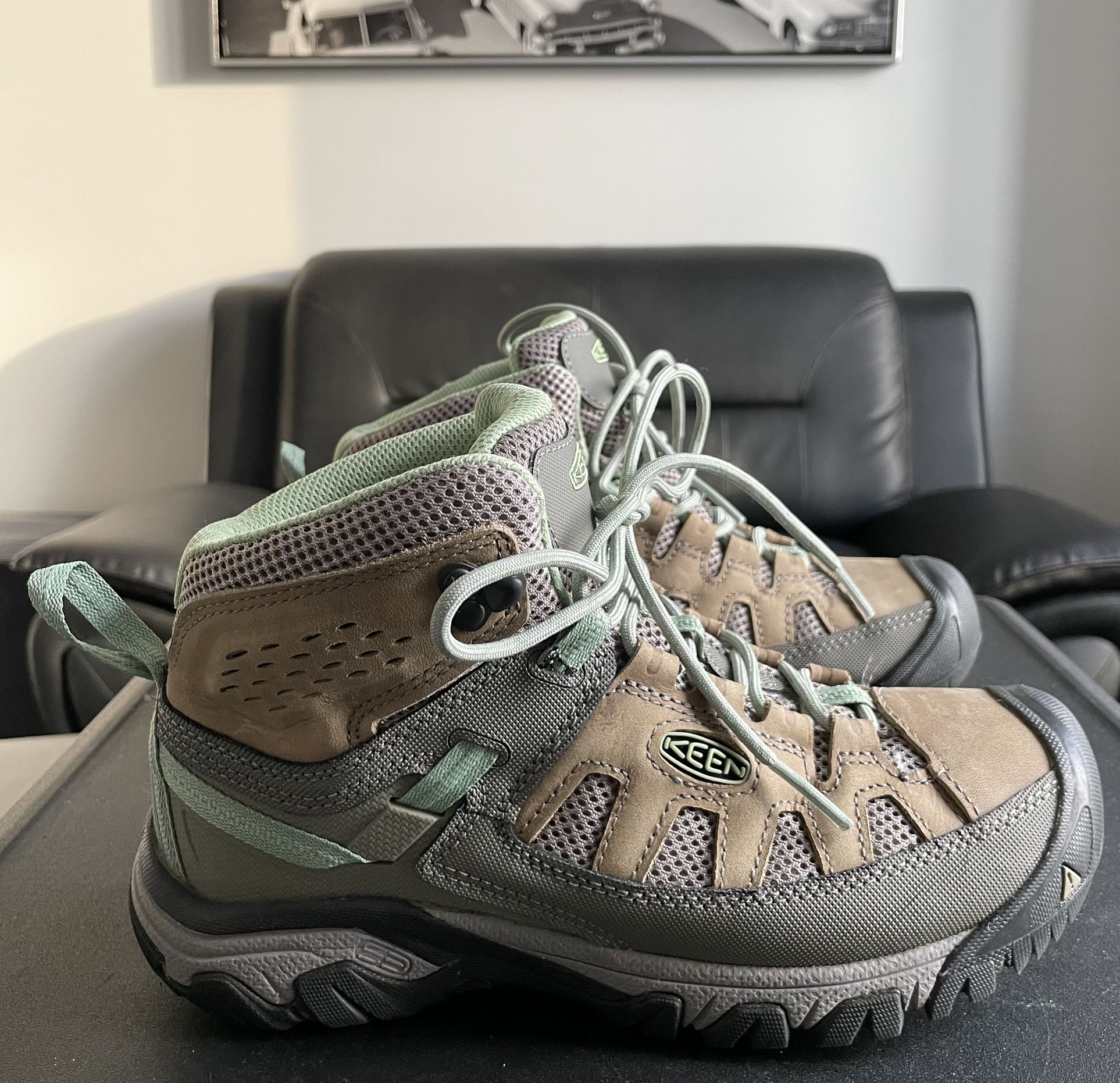 KEEN Targhee II Mid Hiking Boot | Women 7.5
