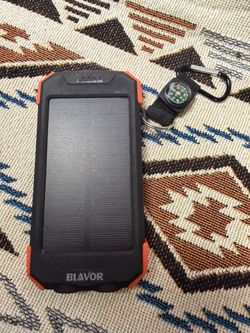 blavor solar power bank