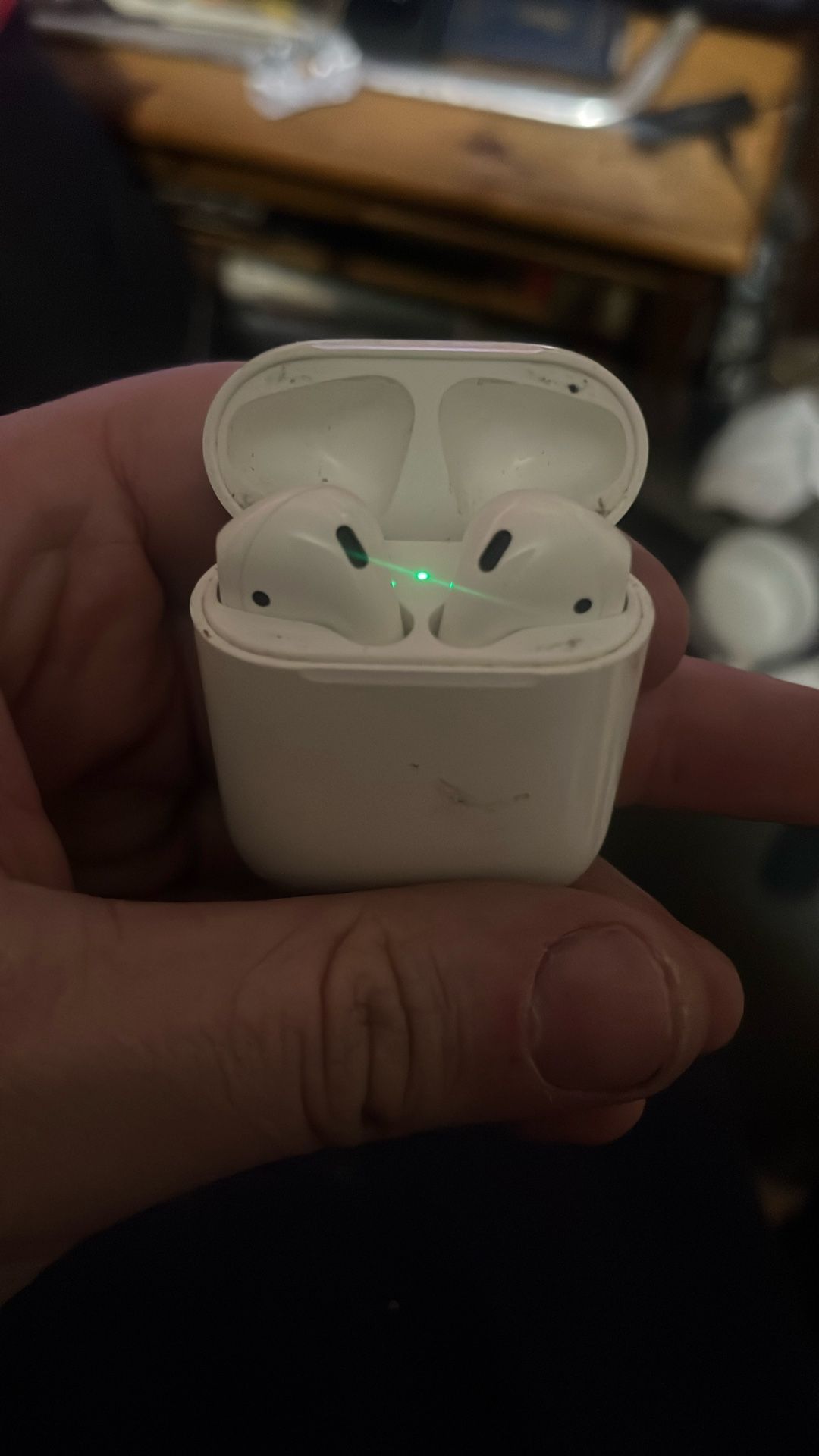 Apple AirPods 