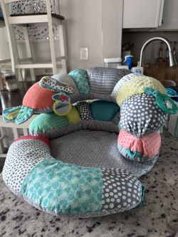 Baby Sit Me Up/ Tummy Time Pillow 