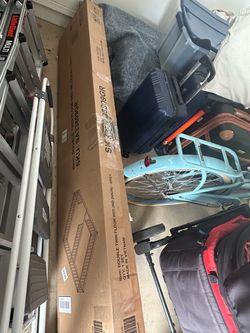 Double bed frame ! Twin
