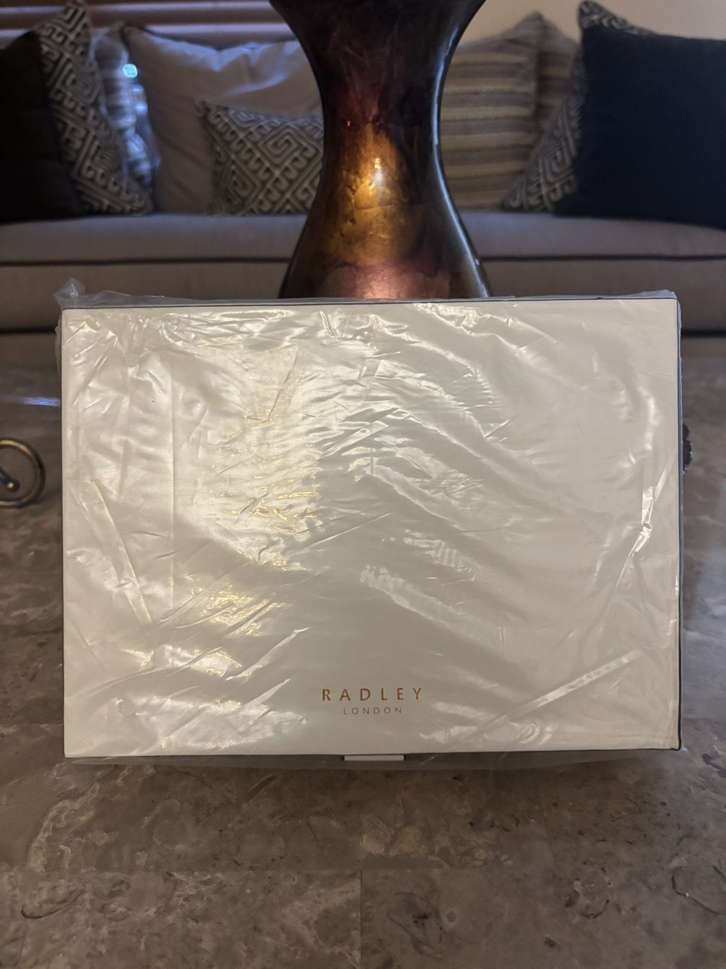 *** MAKE AN OFFER *** Radley London Jewelry Box
