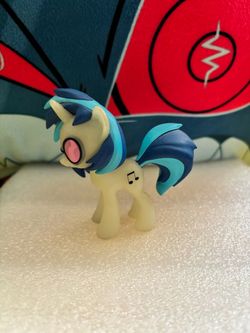 Dj Pon 3 Vinyl Scratch My Little Pony Friendship Is Magic Glow In The Dark Figure