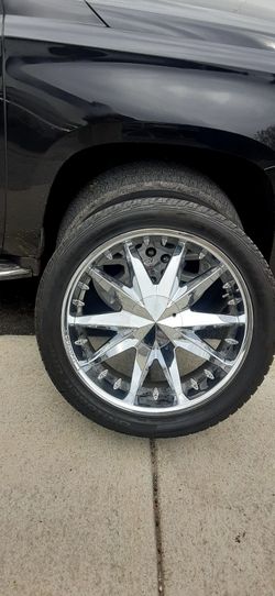 23 Inch Rims And Tires Limited Needs Two Tires And Two Caps Universal 6 Lug