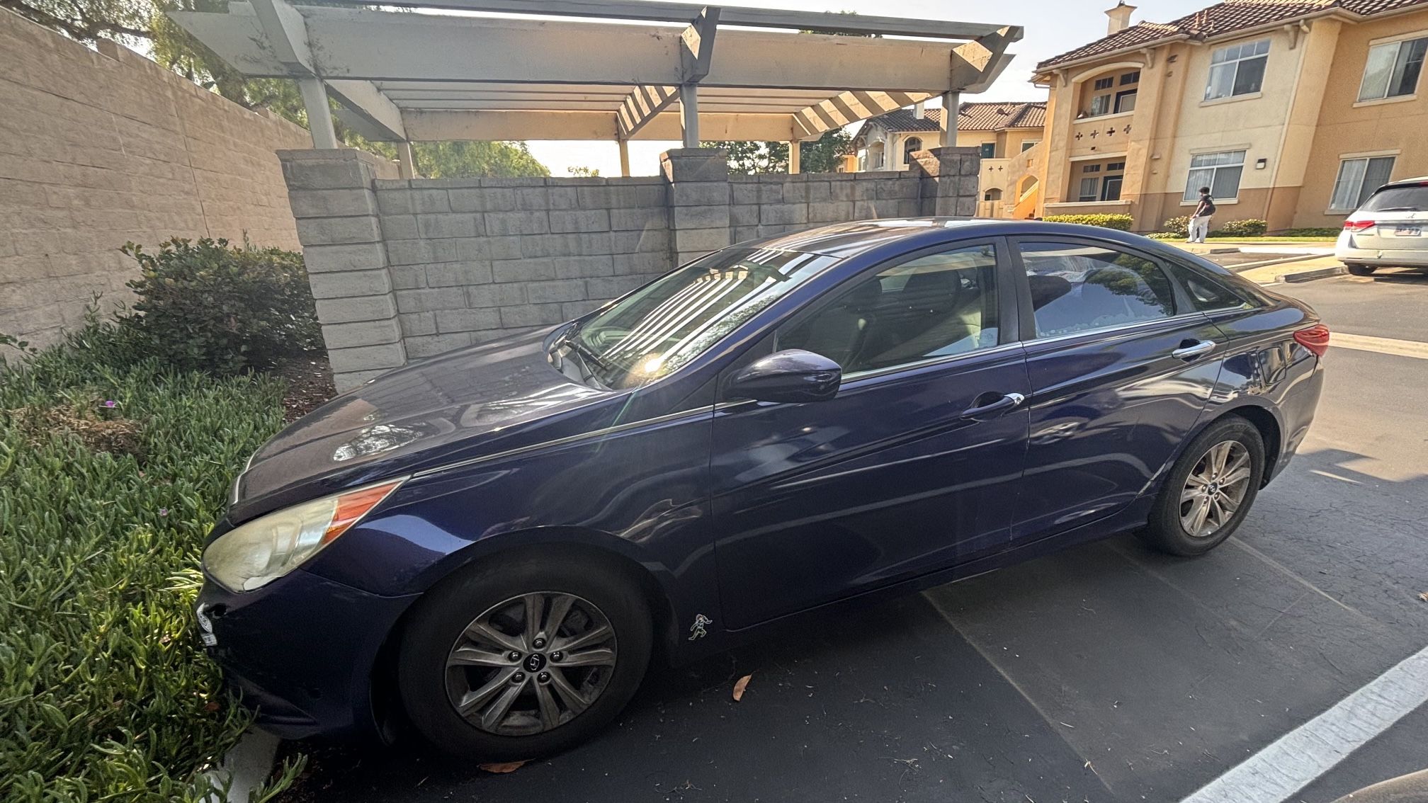 Hyundai Sonata - 2011 For Parts Or Repair